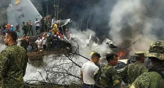 කොලොම්බියාවේ ගුවන් හමුදා යානයක් කඩා වැටෙයි